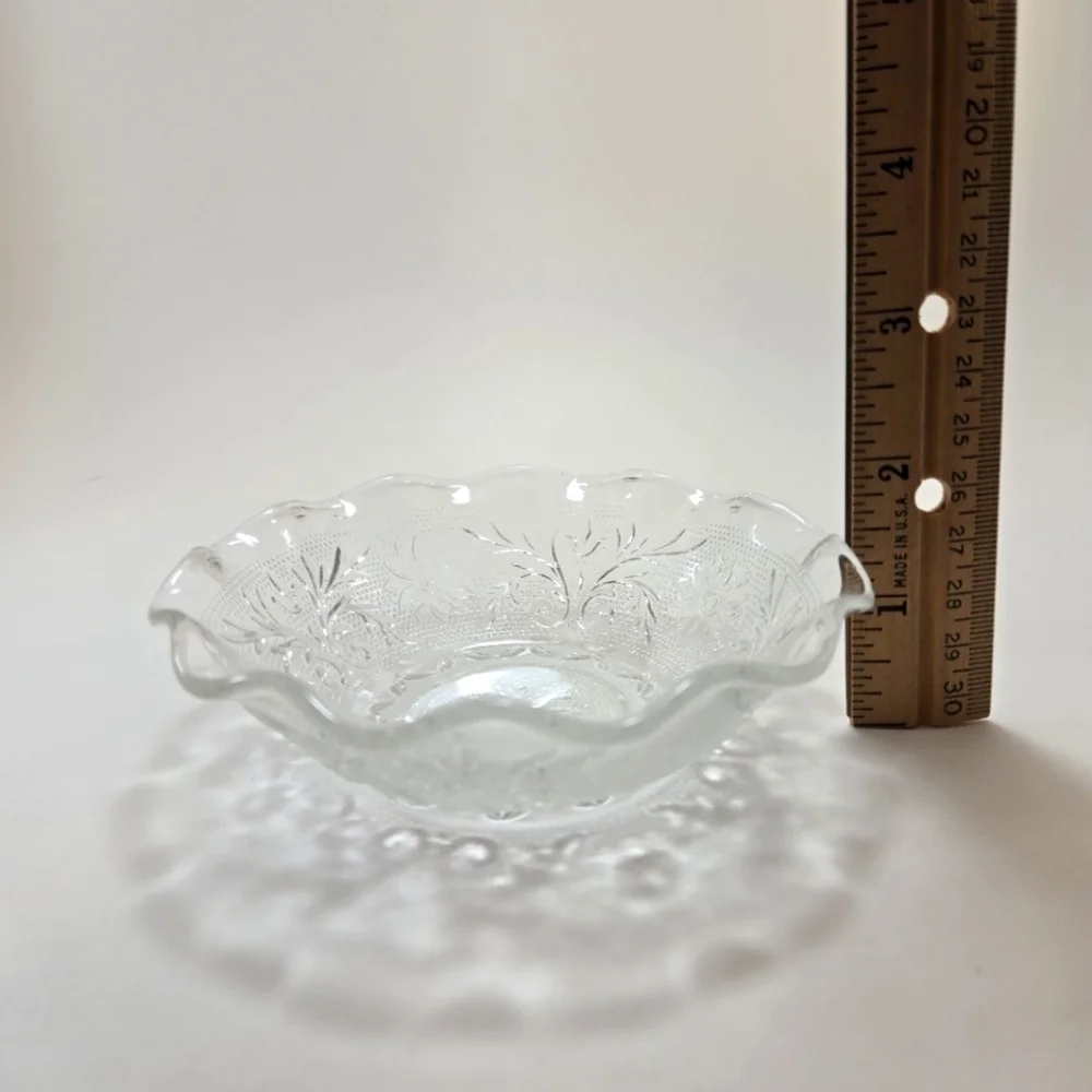 Vintage Depression Glass Bowl Raised Pattern Scalloped Edge Perfect Condition